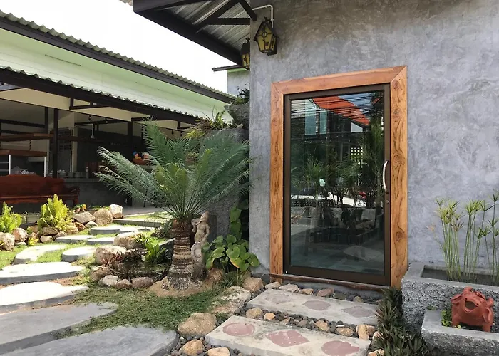 Baan Sala Lung Dam - Fisherman Village